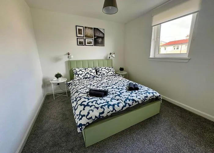 Clydebank Brand New 3Bdr Home, Glasgow