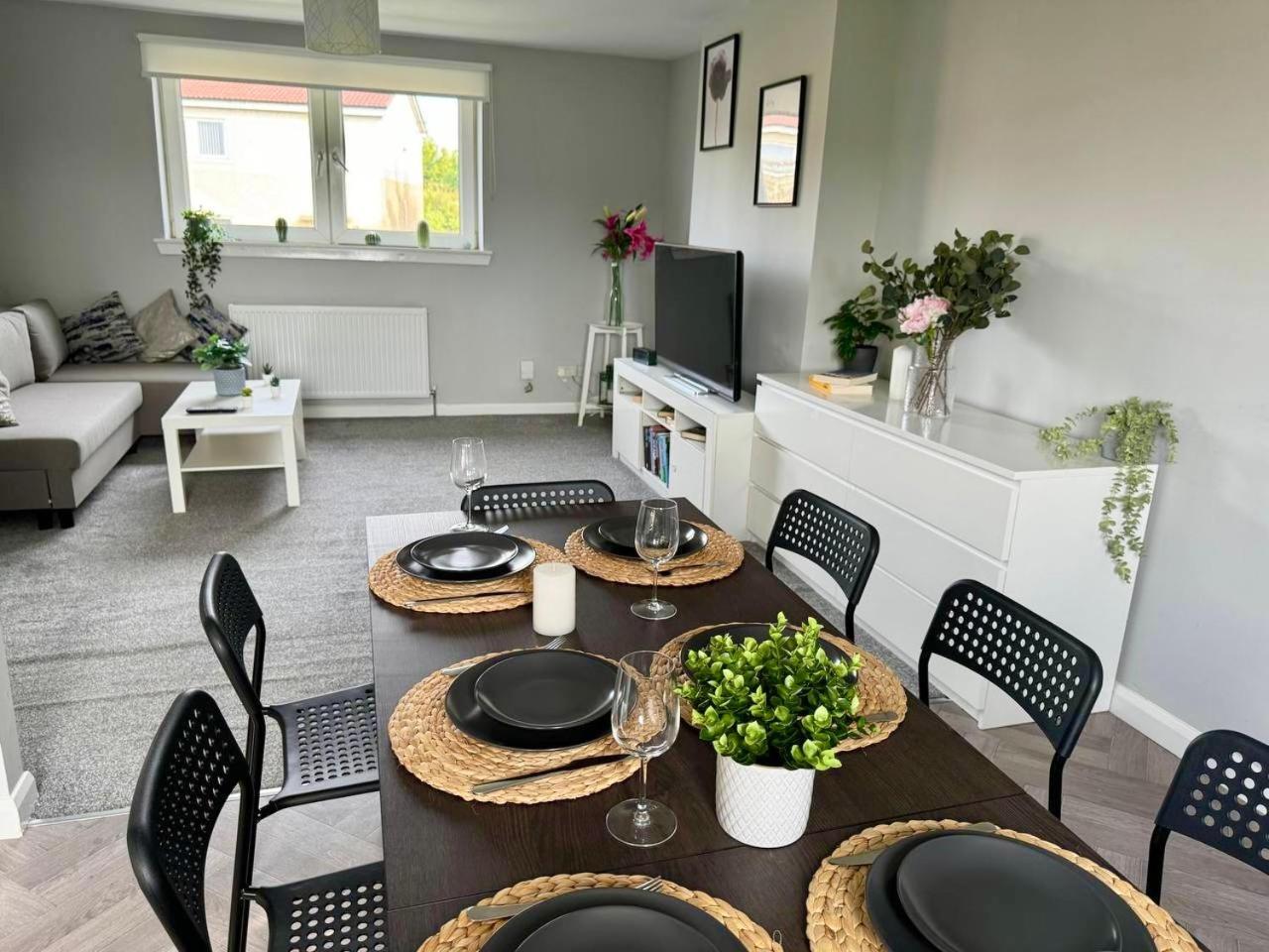 Brand New 3bdr Home, Glasgow * Clydebank