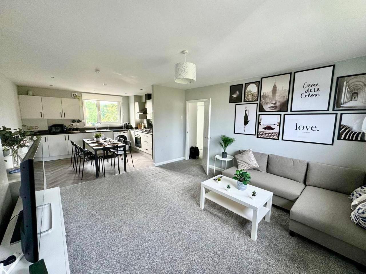 Brand New 3bdr Home, Glasgow * Clydebank